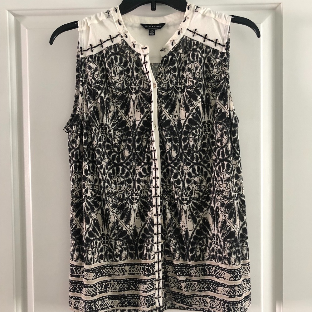 Sleeveless Top made by Lucky Brand Size S/P